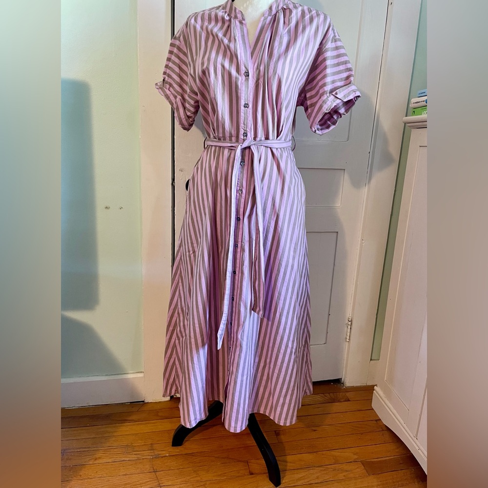 Cute pink and khaki striped XiRENA shirtdress. Perfect for spring and summer!